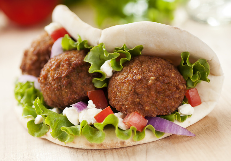 Baked Quinoa Falafel Pita With Tzatziki