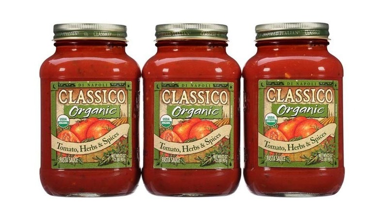 Classico organic pasta sauce jars