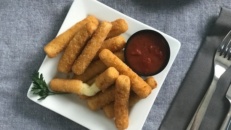 Red Lobster's mozzarella sticks