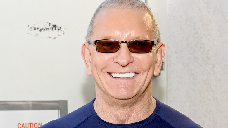 Robert Irvine wearing sunglasses