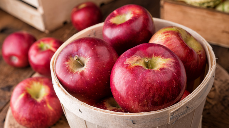 Basket of Cortland apples