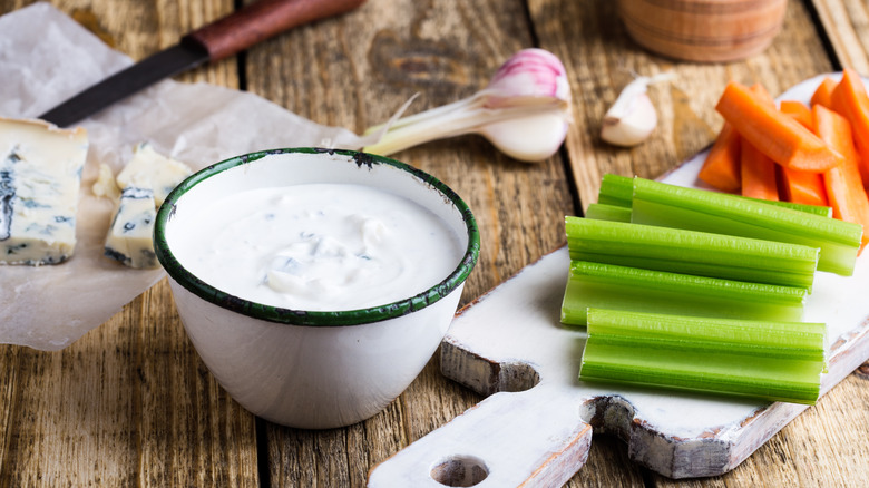 Blue cheese dressing with veggies