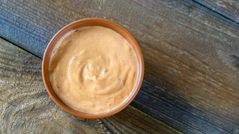 Thousand island dressing in bowl