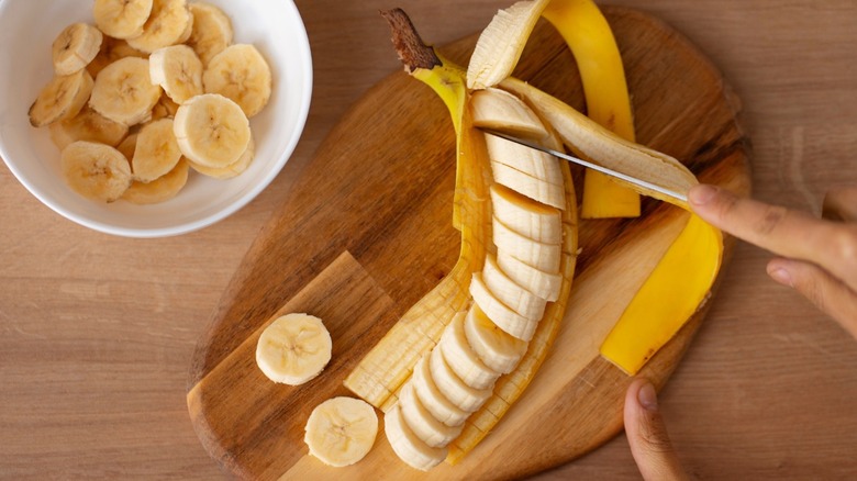 slicing a banana