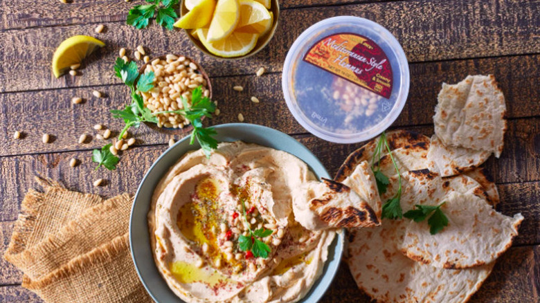 Mediterranean Style Hummus