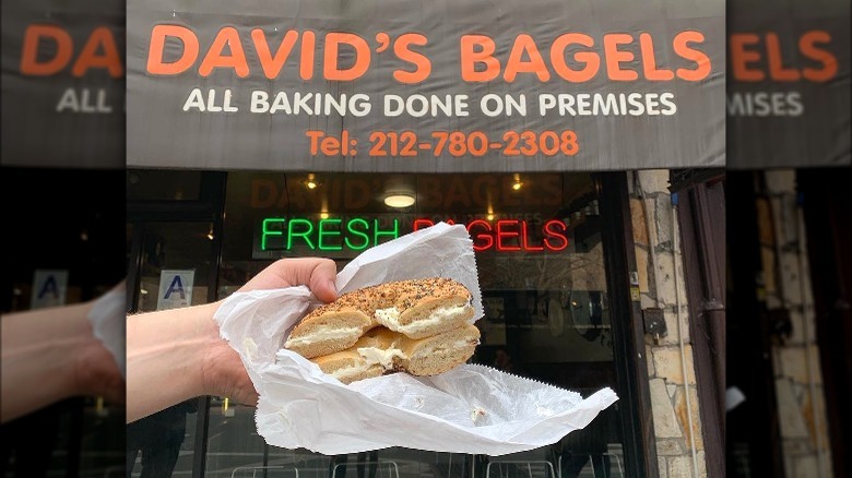 David's Bagels exterior