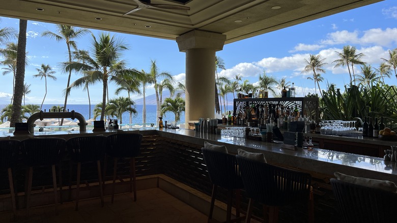 outdoor bar in Hawaii