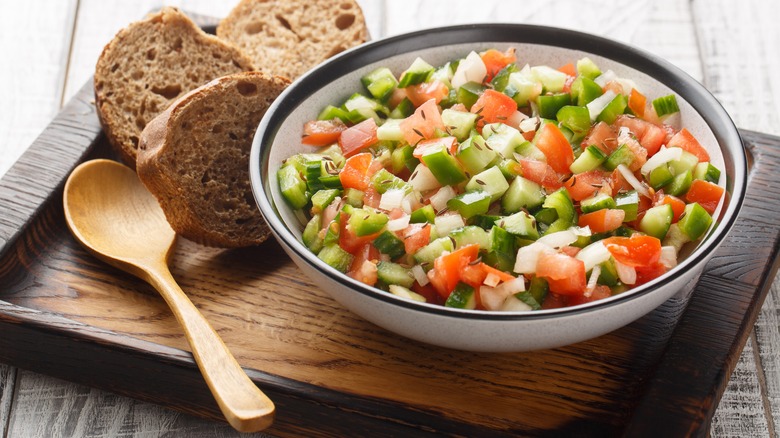 Spanish salad with tomatoes