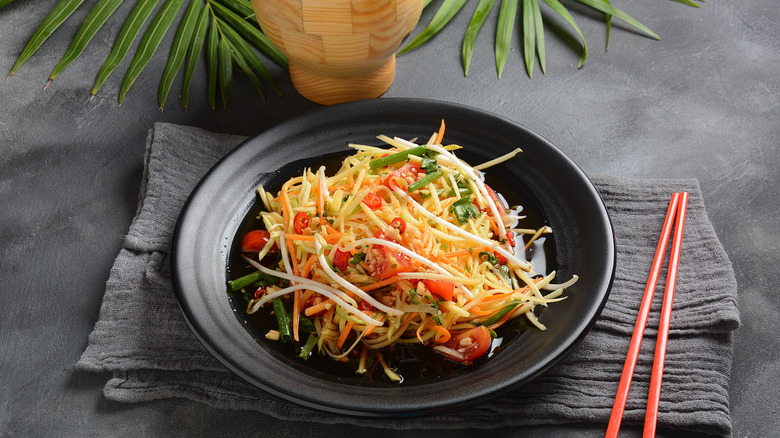 green papaya salad