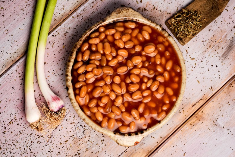 Vegetarian White Baked Beans