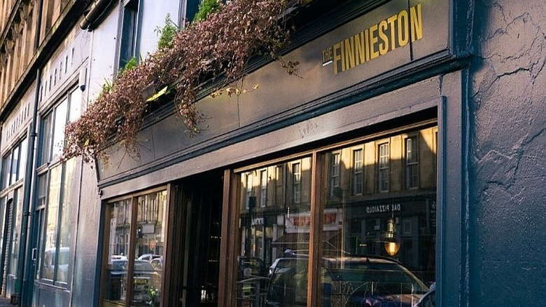 The Finnieston exterior and entrance