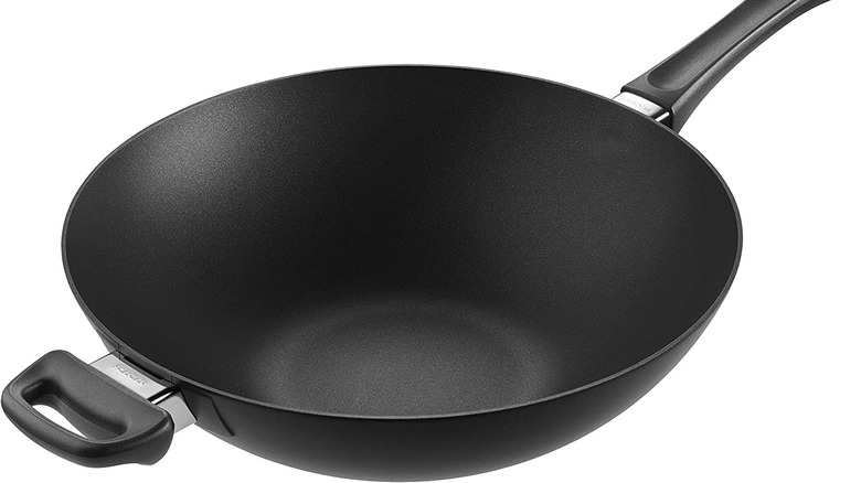 classic black flat bottom wok