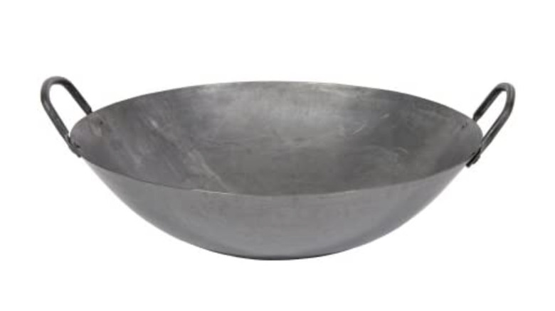 hand hammered cantonese wok