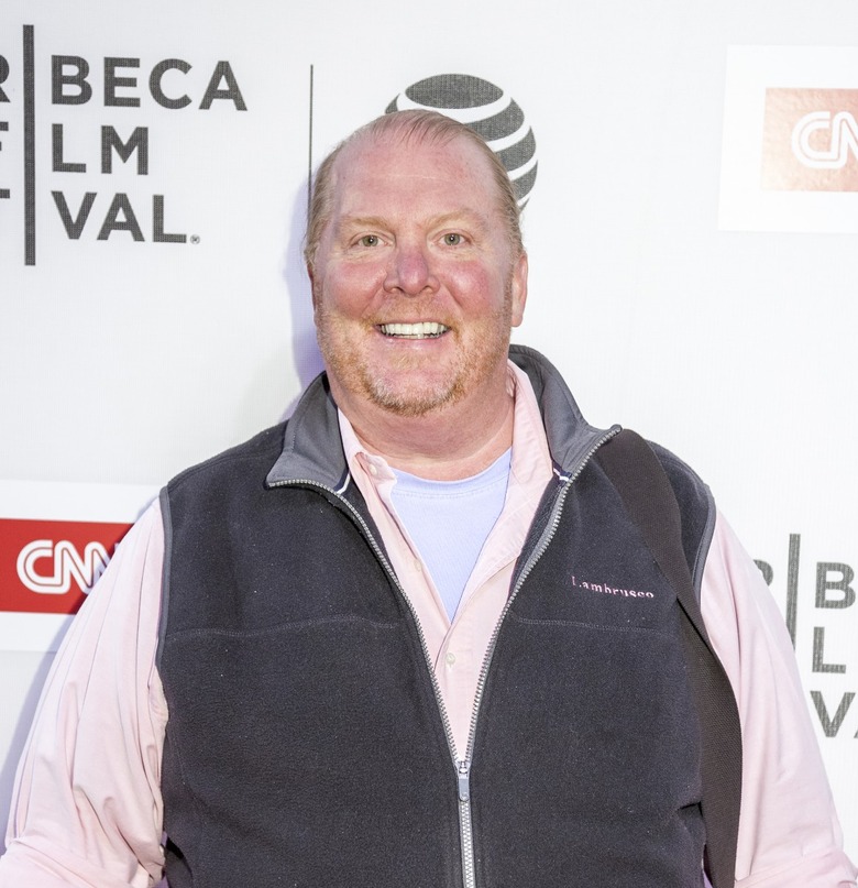 Mario Batali Considers a Return to the Culinary World, Twitter Rages