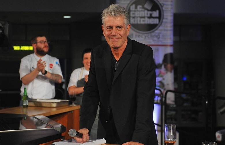  Anthony Bourdain Dies