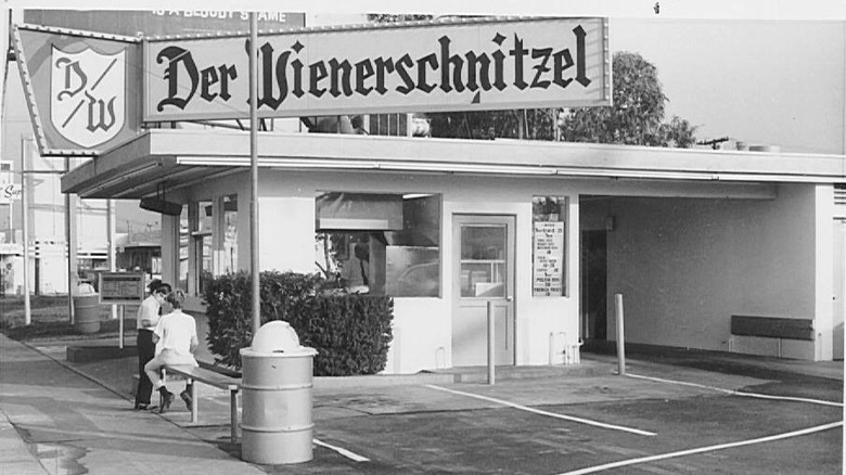 Der Wienerschnitzel original LA location