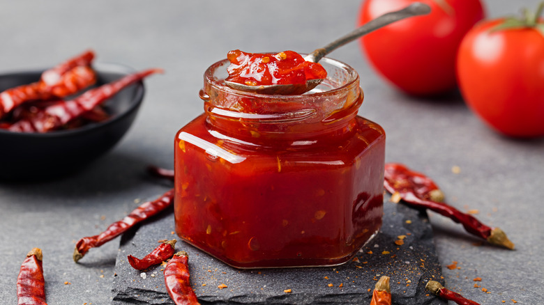 Tomato butter with chili flakes