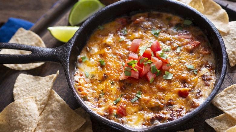 Mexican dip in a skillet