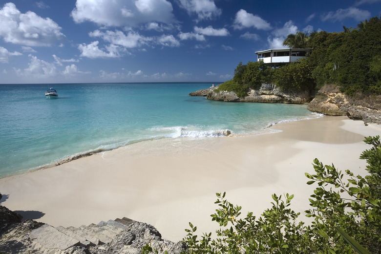 Anguilla (79,000 visitors)