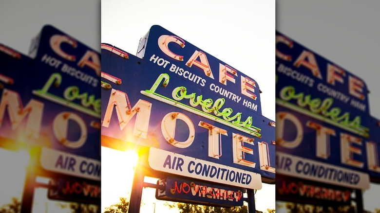 Loveless Cafe sign