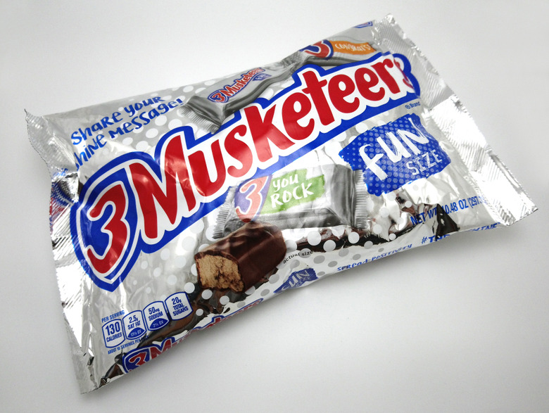 #22 3 Musketeers