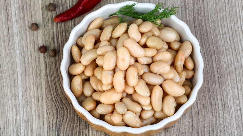 Bowl of white cannellini beans