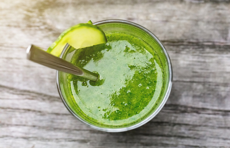 The Skin-Brightening Kale Smoothie 