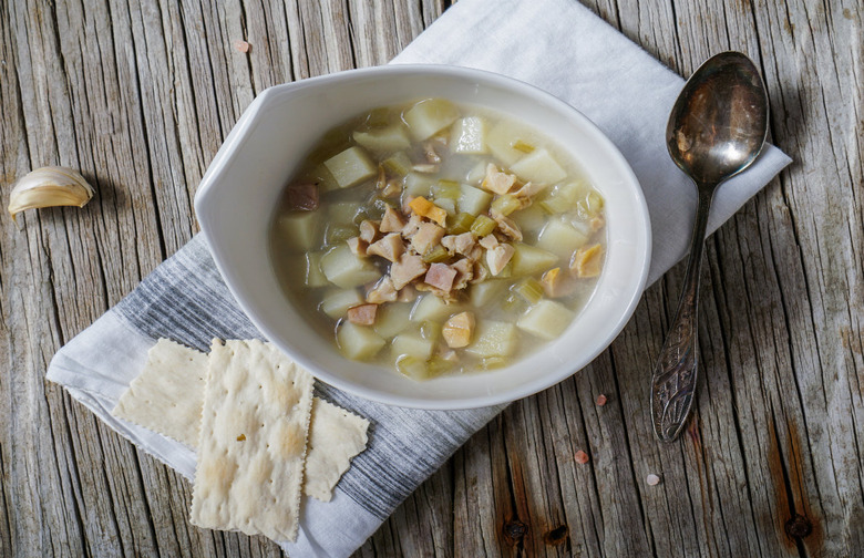 Rhode Island: Rhode Island Clam Chowder