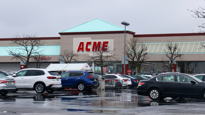 ACME Markets store