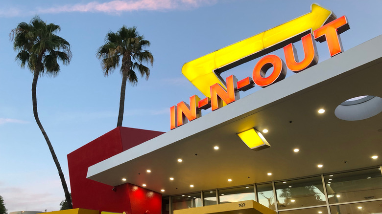 In-N-Out storefront