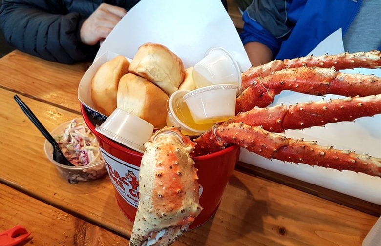 Alaska: King Crab, Tracy's King Crab Shack (Juneau) 