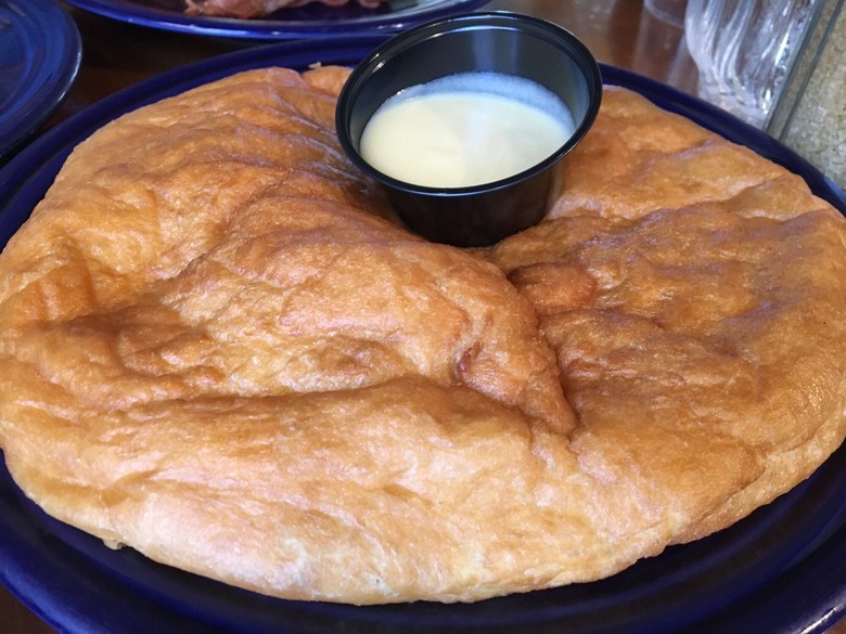 Utah: Mother Nevie's Scone, Jeremiah's (Marriott-Slaterville) 