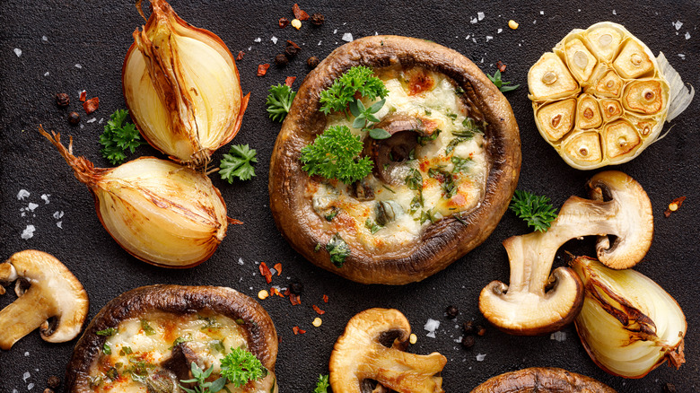 Portobello and cremini mushrooms with garlic