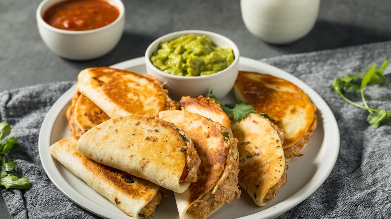 mini quesadillas with guacamole and salsa