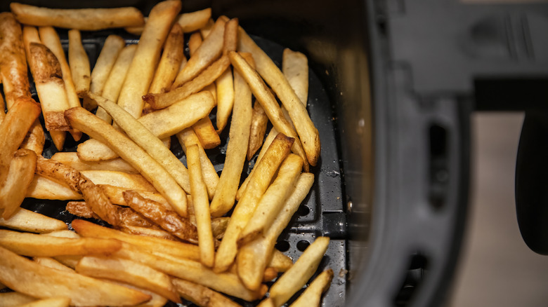 Fries in air fryer 