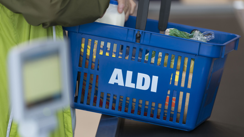 Aldi shopping basket