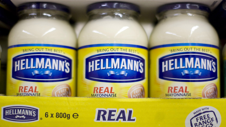 Hellmann's mayonnaise original jars in grocery store