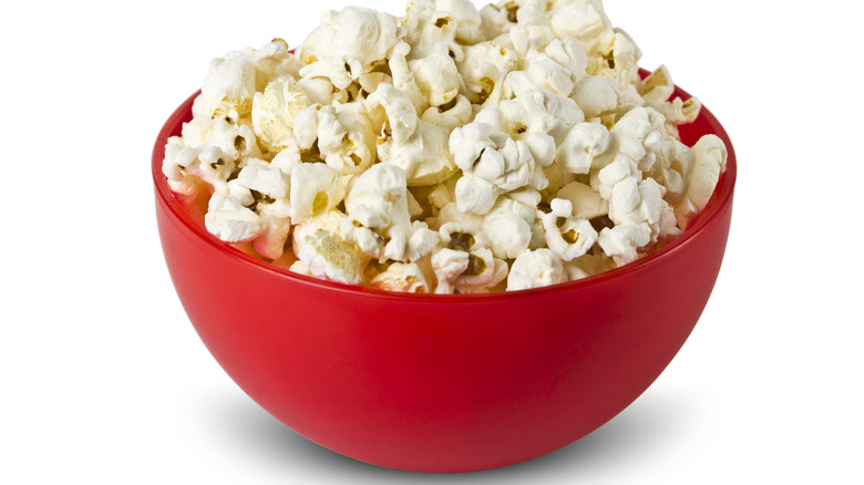 Popcorn in red bowl