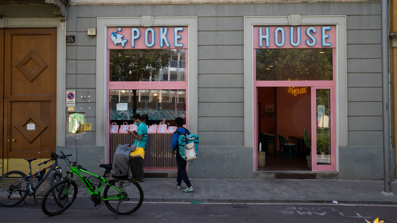 Poke House restaurant exterior