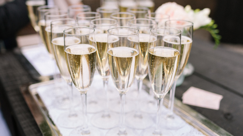 Champagne flutes filled with Prosecco