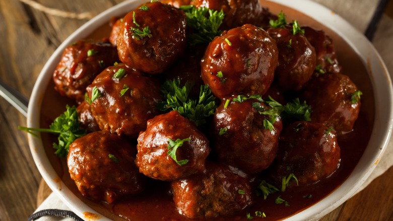 cooked meatballs in bowl