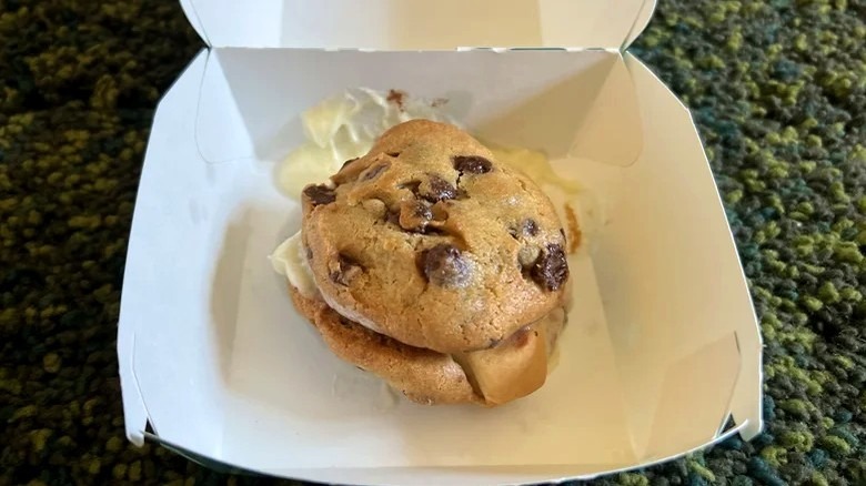 Cookie BonBite Sandwich in box