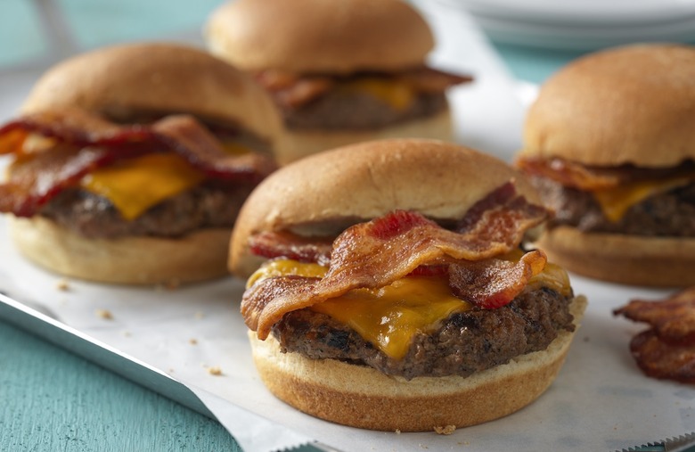 Maple Bacon Beer Burger 