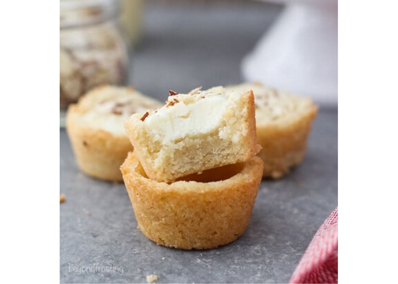 Easy Almond Cookie Cups