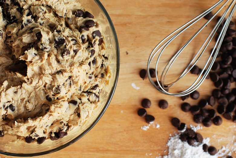  Chocolate chip cookie dough 