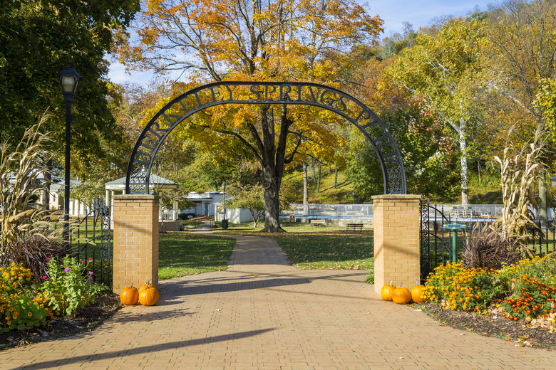 West Virginia: Berkeley Springs State Park (Berkeley Springs Article)