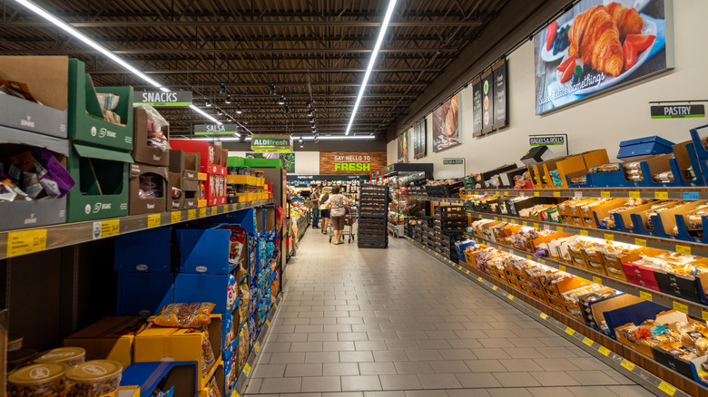 Packaged bakery aisle in Aldi store