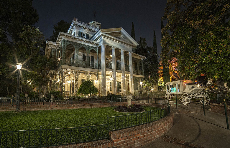 Haunted Mansion: Disneyland