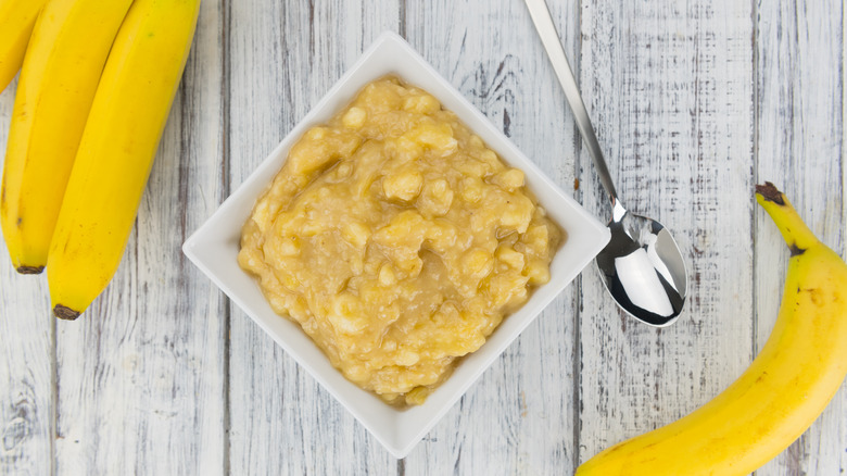 mashed bananas with spoon