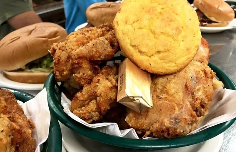 Best Fried Chicken: Lucky Wishbone (Anchorage) 